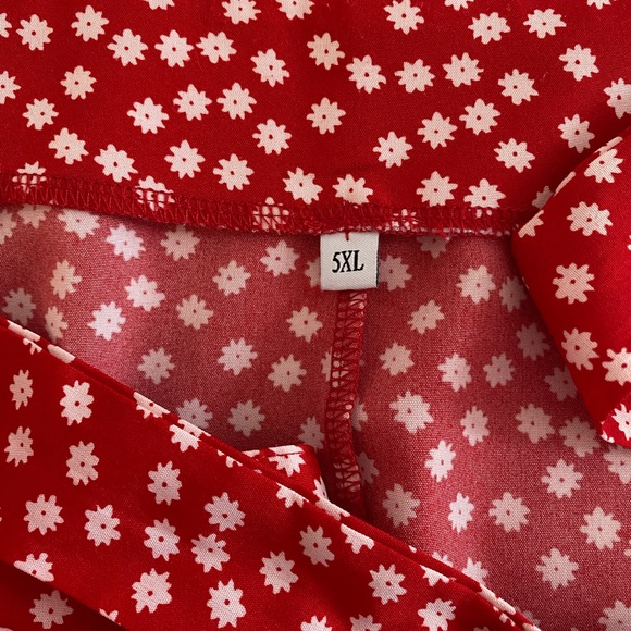 Red Floral Women's Wrap Skirt 5X - Picture 2 of 2